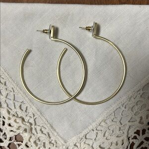 Kendra Scott Pepper Hoop Earrings in Gold